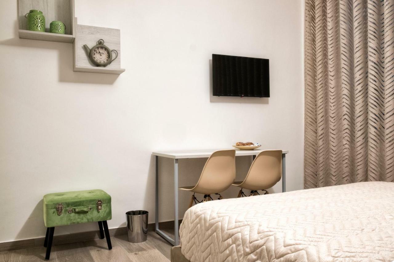 Dimora Flegrea Room & Breakfast Поцуоли Екстериор снимка
